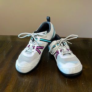 Xero women’s trainer size 8